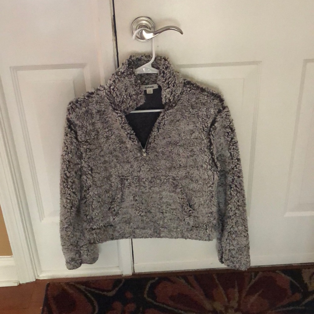 Fuzzy pullover
